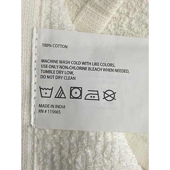 Grinch Tablecloth 84”x 60” Towel Scrubby 10”x 10”Kitchen Towel 19” X 25” Set - Picture 11 of 12